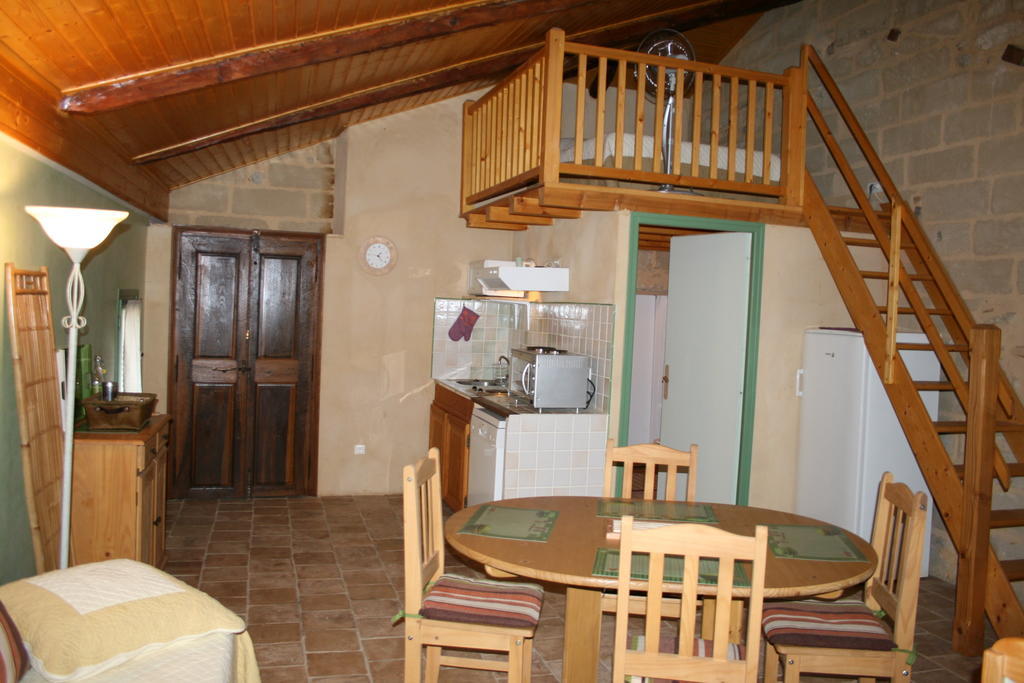 Bastide De La Treille Villa Montaren-et-Saint-Mediers Phòng bức ảnh