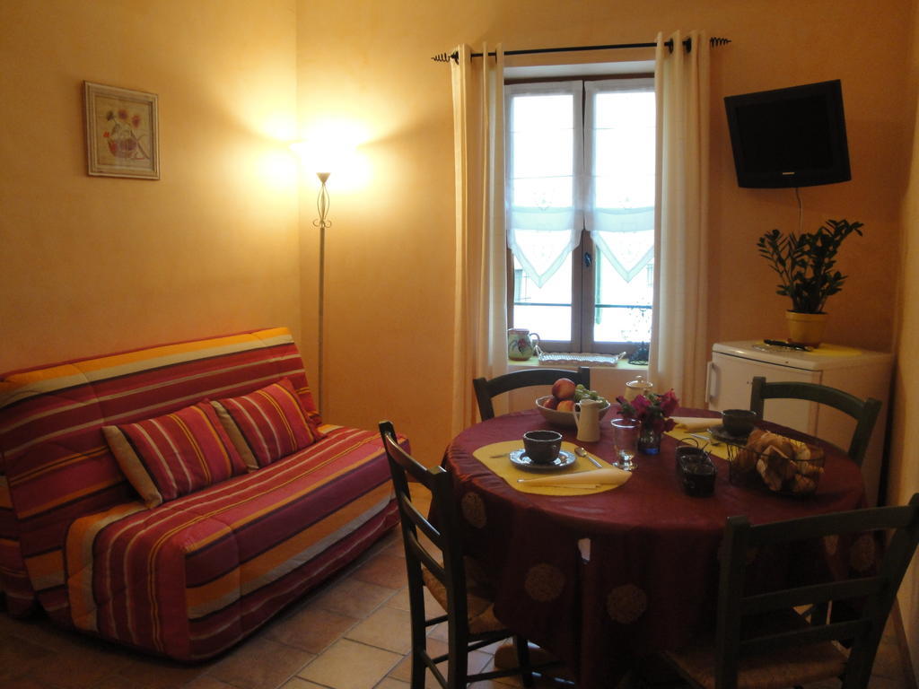 Bastide De La Treille Villa Montaren-et-Saint-Mediers Phòng bức ảnh